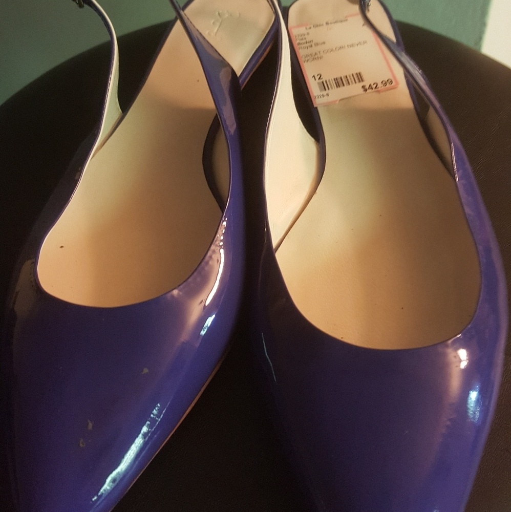 Shoe